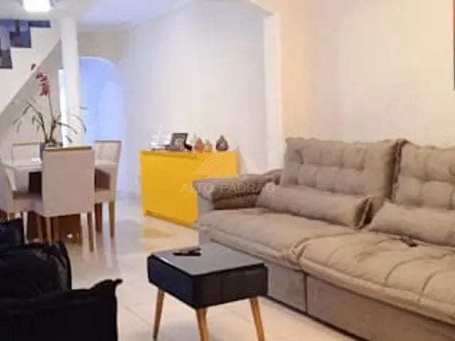 Sobrado com 129m² 2 quartos e 2 banheiros, à venda, no bairro Jardim Zaira em Mauá