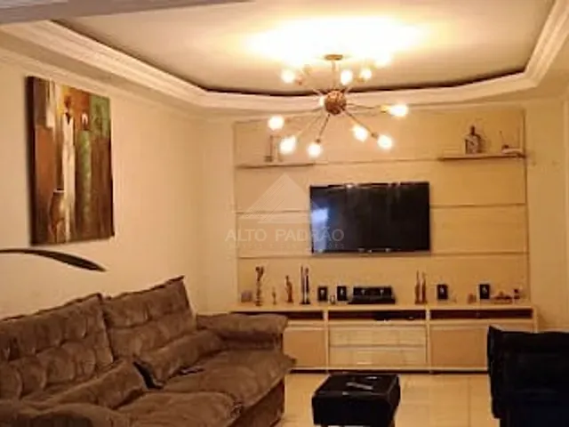 Sobrado com 129m² 2 quartos e 2 banheiros, à venda, no bairro Jardim Zaira em Mauá