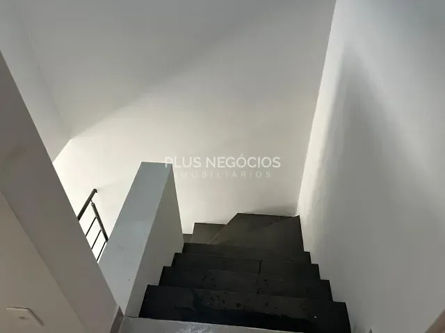 Sobrado 2 quartos e 2 banheiros, à venda, no bairro Jardim Piazza di Roma em Sorocaba