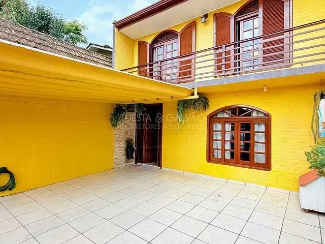 Sobrado com 145m² 3 quartos e 2 banheiros, à venda, no bairro Boa Vista em Curitiba
