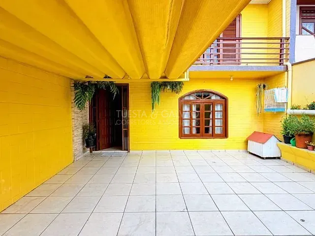Sobrado com 145m² 3 quartos e 2 banheiros, à venda, no bairro Boa Vista em Curitiba