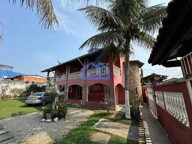 Sobrado com 500m² 4 quartos e 3 banheiros, à venda, no bairro Travessão em Caraguatatuba