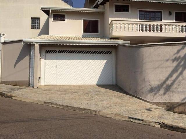 Foto do Sobrado - Excelente Sobrado à venda com 3 Dormitórios (1 Suíte), 2 Quintais, Vila Galvão - Horto Florestal, Jundiaí, SP | Copette Imóveis