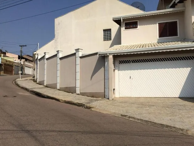 Foto do Sobrado - Excelente Sobrado à venda com 3 Dormitórios (1 Suíte), 2 Quintais, Vila Galvão - Horto Florestal, Jundiaí, SP | Copette Imóveis