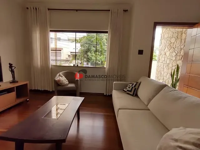 Sobrado com 257m² 3 quartos e 2 banheiros, à venda, no bairro Santa Maria em São Caetano do Sul
