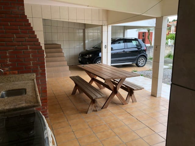 Sobrado com 450m² 3 quartos e 3 banheiros, à venda, no bairro Cachoeira do Bom Jesus em Florianópolis