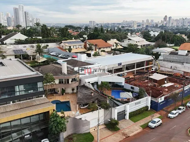 Sobrado 5 quartos e 3 banheiros, à venda, no bairro Bela Suiça em Londrina
