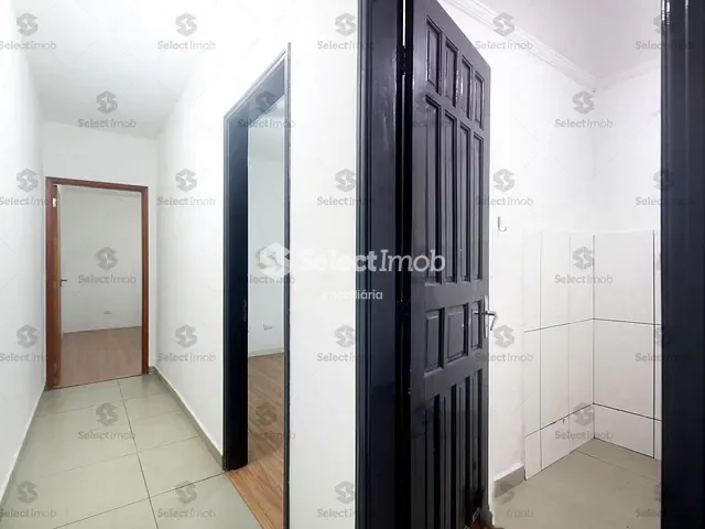 Sobrado com 265m² 4 quartos e 2 banheiros, à venda, no bairro Vila Nossa Senhora das Vitórias em Mauá