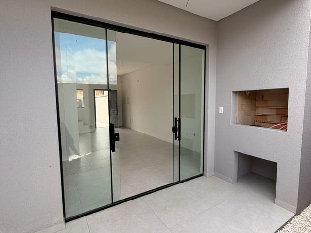 Sobrado com 111m² 2 quartos e 2 banheiros, à venda, no bairro Morretes em Itapema