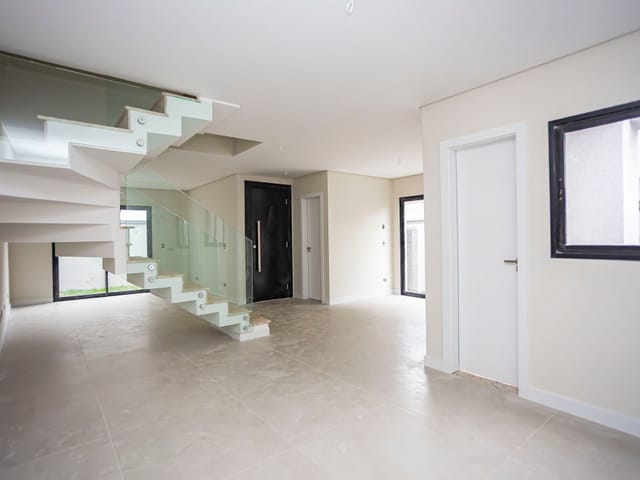 Sobrado com 146m² 3 quartos e 4 banheiros, à venda, no bairro Jardim Social em Curitiba