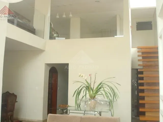 Sobrado com 400m² 3 quartos e 2 banheiros, à venda, no bairro Vila Nossa Senhora das Vitórias em Mauá
