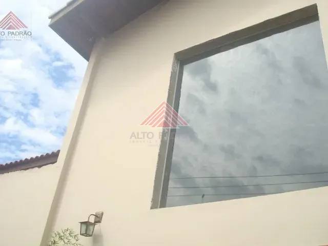 Sobrado com 400m² 3 quartos e 2 banheiros, à venda, no bairro Vila Nossa Senhora das Vitórias em Mauá