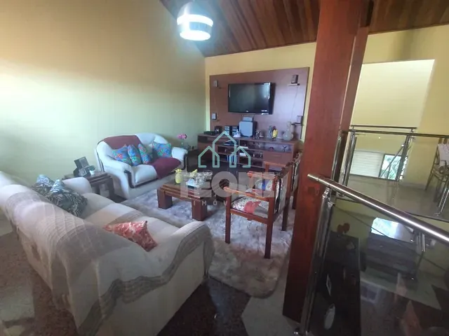Sobrado com 278m² 3 quartos e 3 banheiros, à venda, no bairro Jardim das Nações em Taubaté