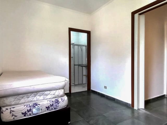 Sobrado 2 quartos e 2 banheiros, para alugar, no bairro Centro em Bertioga