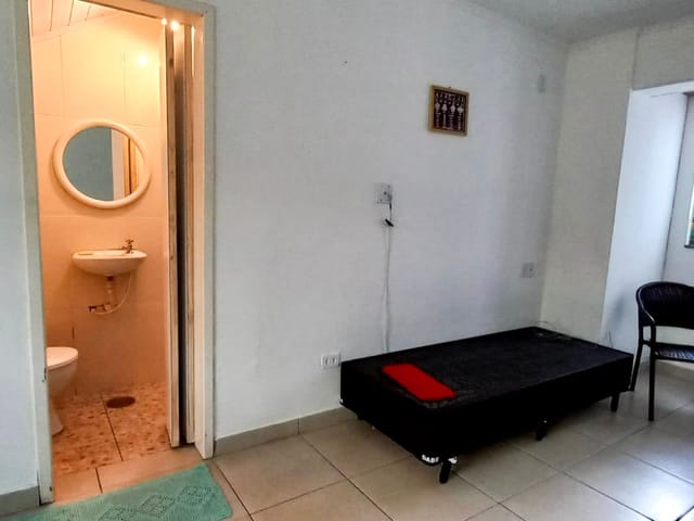 Sobrado 2 quartos e 2 banheiros, para alugar, no bairro Centro em Bertioga
