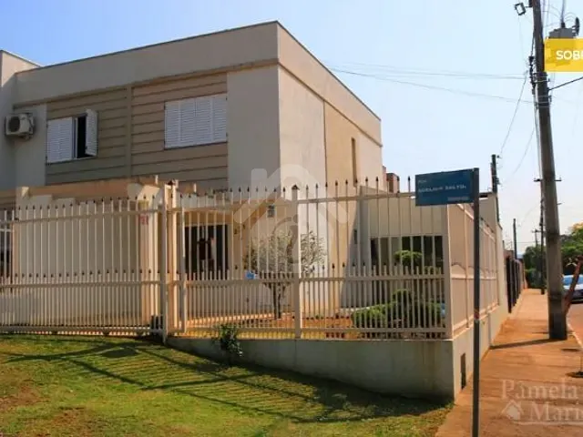 Sobrado 2 quartos e 2 banheiros, à venda, no bairro Universitário em Lajeado