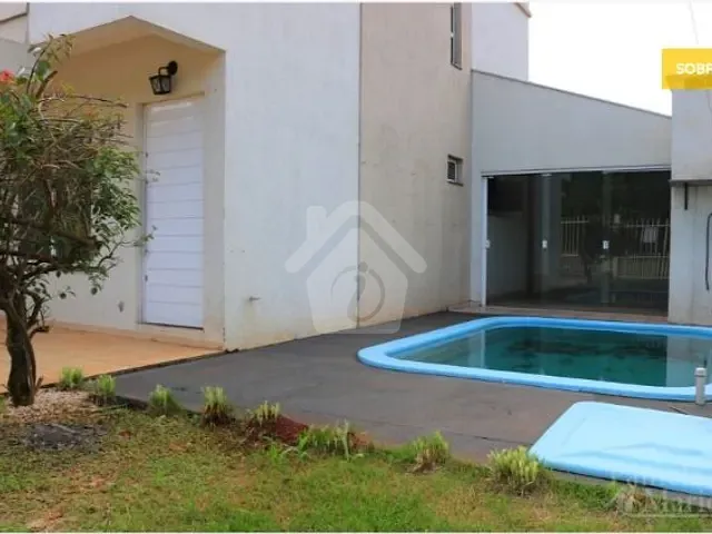 Sobrado 2 quartos e 2 banheiros, à venda, no bairro Universitário em Lajeado