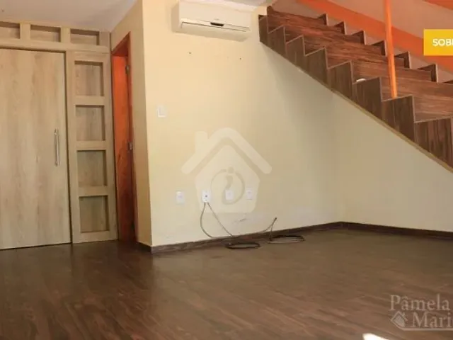 Sobrado 2 quartos e 2 banheiros, à venda, no bairro Universitário em Lajeado