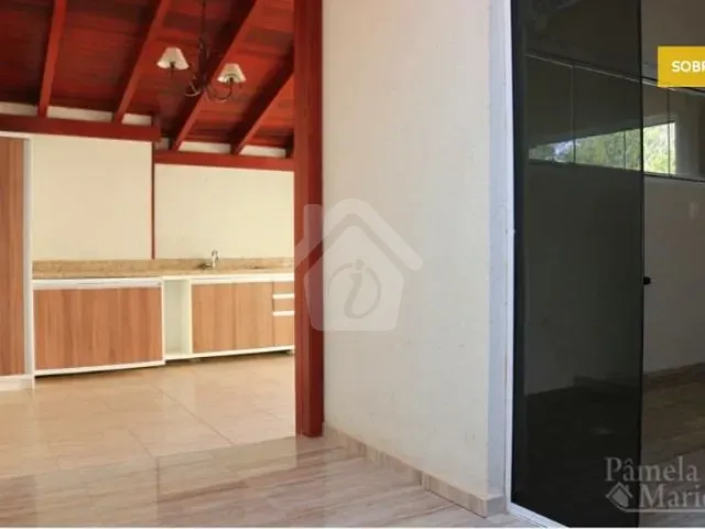 Sobrado 2 quartos e 2 banheiros, à venda, no bairro Universitário em Lajeado