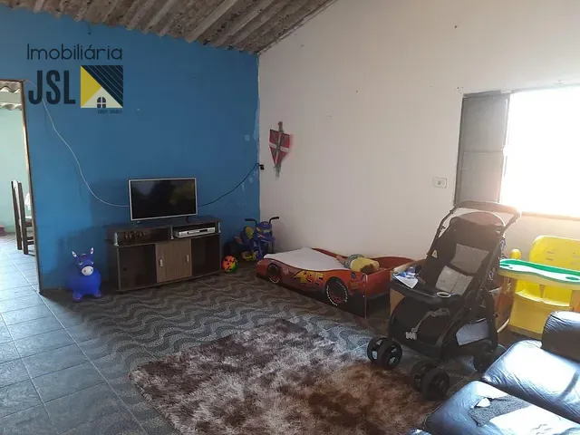 Sobrado com 104m² 2 quartos e 1 banheiro, à venda, no bairro Vila Menino Jesus em Caçapava