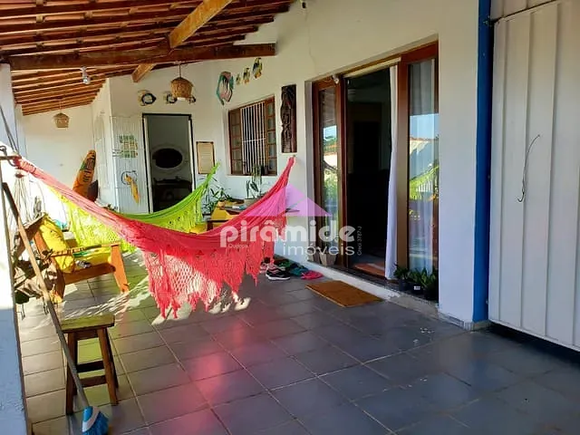Sobrado com 281m² 4 quartos e 4 banheiros, à venda, no bairro Massaguaçu em Caraguatatuba