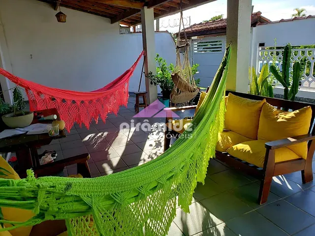 Sobrado com 281m² 4 quartos e 4 banheiros, à venda, no bairro Massaguaçu em Caraguatatuba