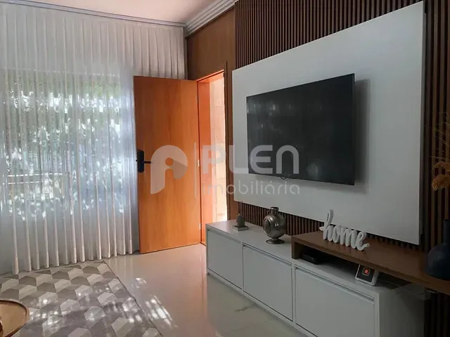 Sobrado 3 quartos e 4 banheiros, à venda, no bairro Vila Paulicéia em São Paulo