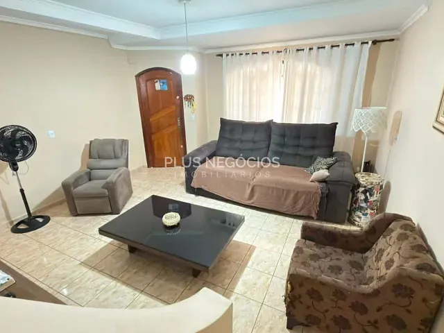 Sobrado com 150m² 3 quartos e 3 banheiros, à venda, no bairro Parque das Laranjeiras em Sorocaba