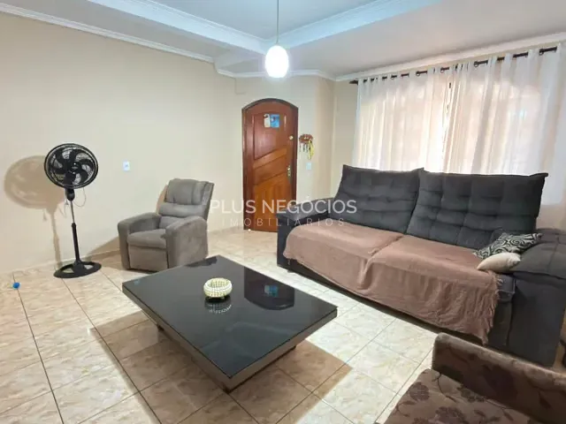 Sobrado com 150m² 3 quartos e 3 banheiros, à venda, no bairro Parque das Laranjeiras em Sorocaba