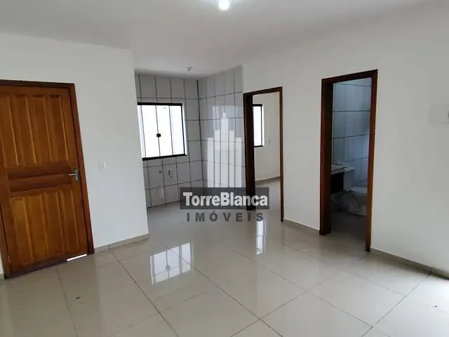 Casa com 93m² 2 quartos e 1 banheiro, à venda, no bairro Uvaranas em Ponta Grossa
