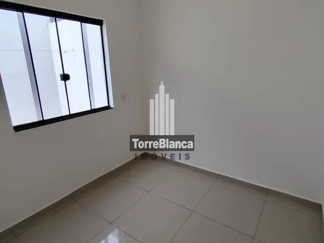 Casa com 93m² 2 quartos e 1 banheiro, à venda, no bairro Uvaranas em Ponta Grossa