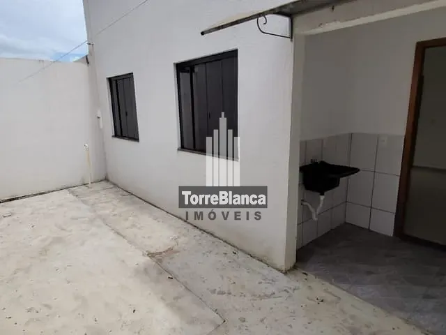 Casa com 93m² 2 quartos e 1 banheiro, à venda, no bairro Uvaranas em Ponta Grossa