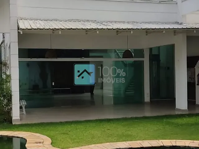 Sobrado com 600m² 4 quartos e 6 banheiros, à venda ou para alugar, no bairro Pqe Res Aquarius em São José dos Campos