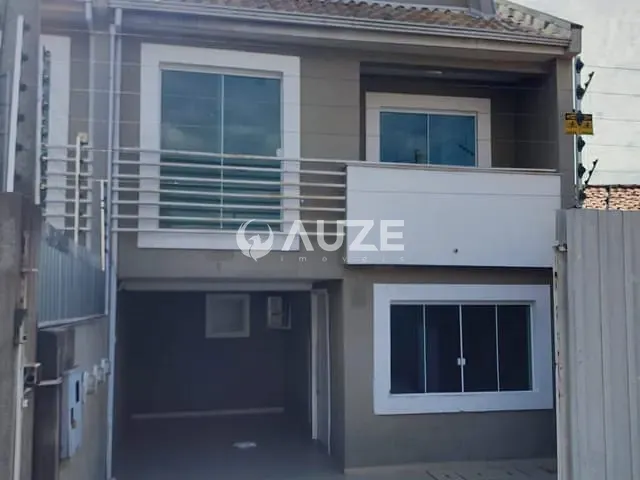 Sobrado 3 quartos e 3 banheiros, à venda, no bairro Cajuru em Curitiba