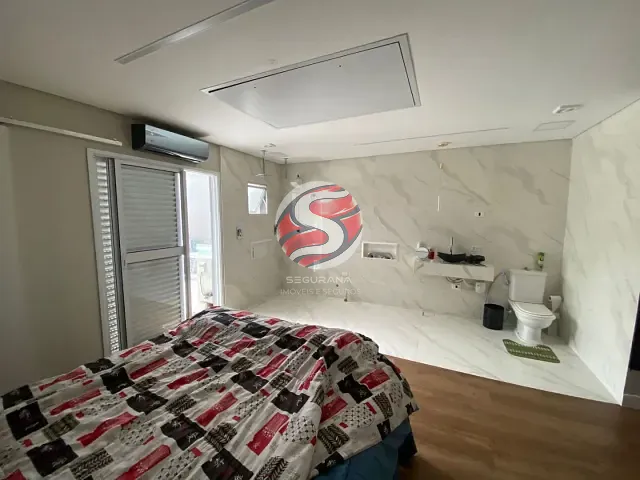 Sobrado com 300m² 3 quartos e 2 banheiros, à venda, no bairro Vila Santa Clara em São Paulo