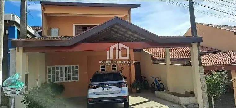 Sobrado, 3 quartos, 250 m² - Foto 1