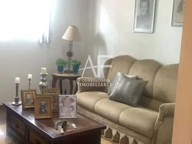 Sobrado com 250m², à venda, no bairro Parque Residencial Bom Conselho em Taubaté