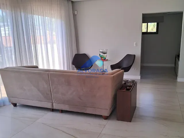 Sobrado com 450m² 6 quartos e 7 banheiros, à venda ou para alugar, no bairro Jardim Esplanada em São José dos Campos