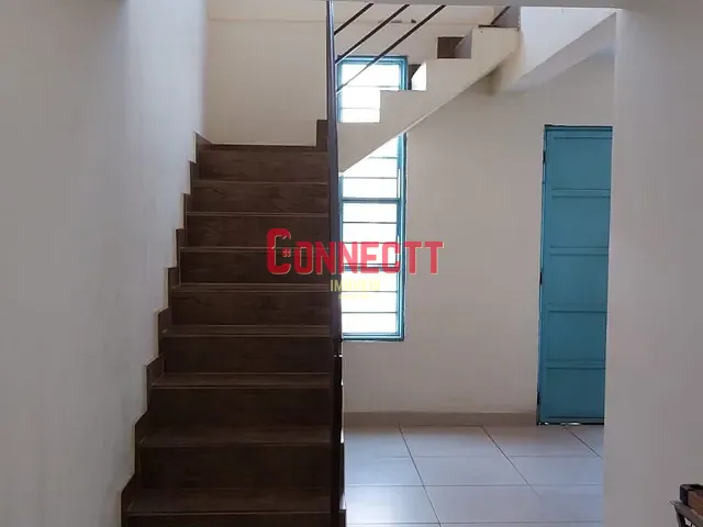 Sobrado com 180m² 2 quartos e 3 banheiros, à venda, no bairro Vila Virginia em Ribeirão Preto