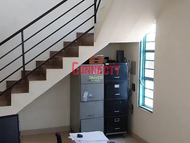 Sobrado com 180m² 2 quartos e 3 banheiros, à venda, no bairro Vila Virginia em Ribeirão Preto