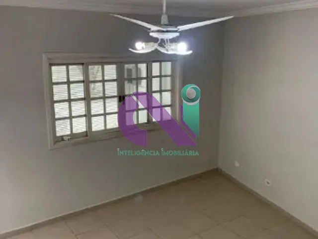Sobrado com 305m² 2 quartos e 1 banheiro, à venda, no bairro Vila Yolanda em Osasco