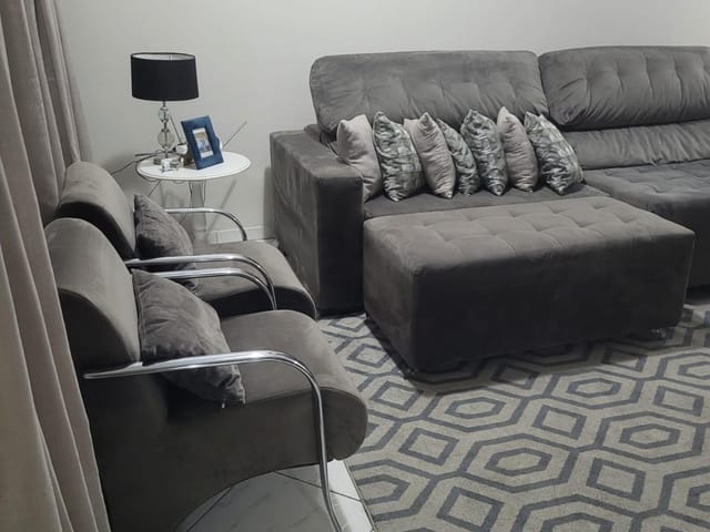 Sobrado com 215m² 3 quartos e 2 banheiros, à venda, no bairro Areias em Camboriú