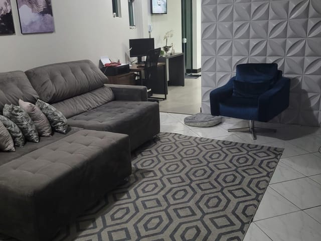 Sobrado com 215m² 3 quartos e 2 banheiros, à venda, no bairro Areias em Camboriú