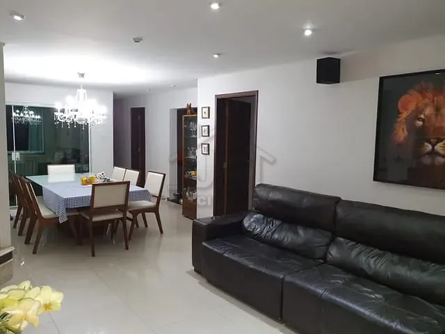 Sobrado com 182m² 3 quartos e 2 banheiros, à venda, no bairro Vila Magini em Mauá