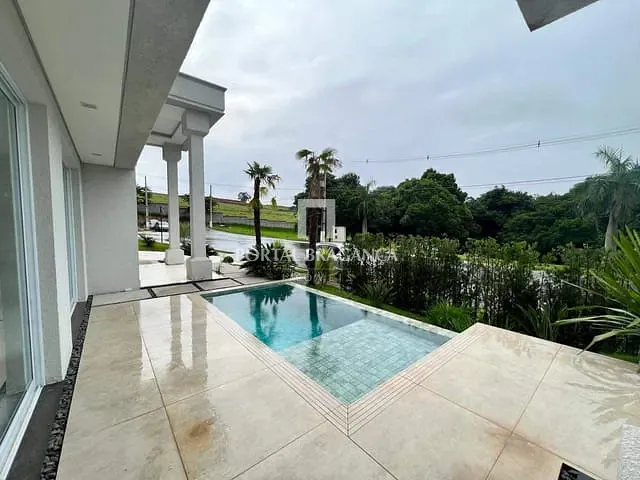 Sobrado com 300m² 3 quartos e 5 banheiros, à venda, no bairro Residencial San Vitale em Bragança Paulista