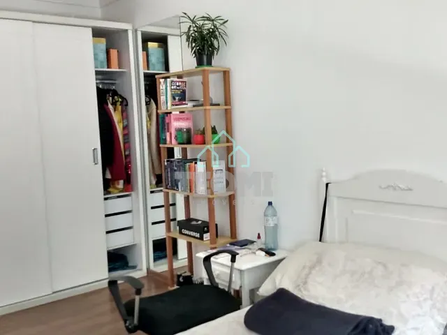 Sobrado com 469m² 4 quartos e 4 banheiros, à venda, no bairro Independência em Taubaté