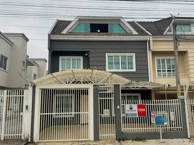 Sobrado com 140m² 3 quartos e 3 banheiros, à venda, no bairro Capão Raso em Curitiba
