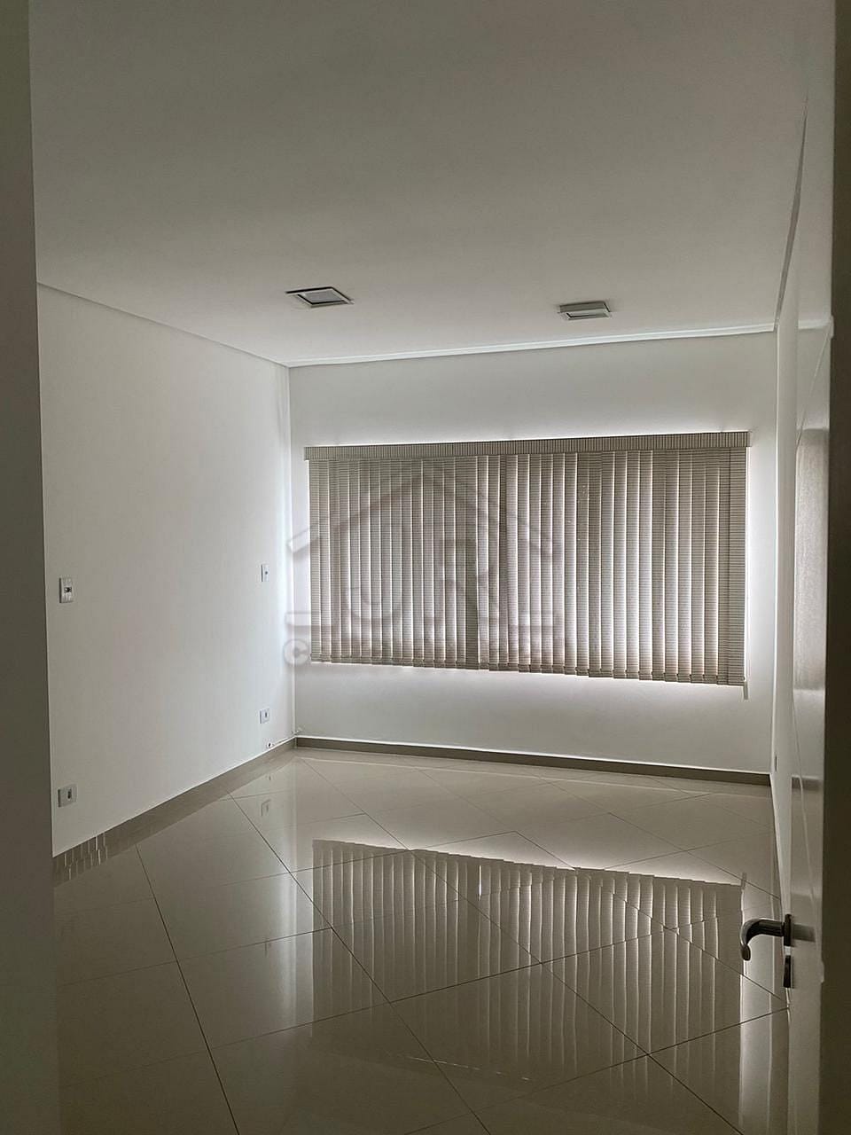 Sobrado à venda com 3 quartos, 100m² - Foto 3
