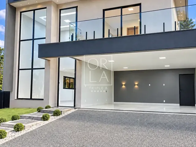 Sobrado com 313m² 4 quartos e 6 banheiros, à venda, no bairro Jardins Porto em Senador Canedo