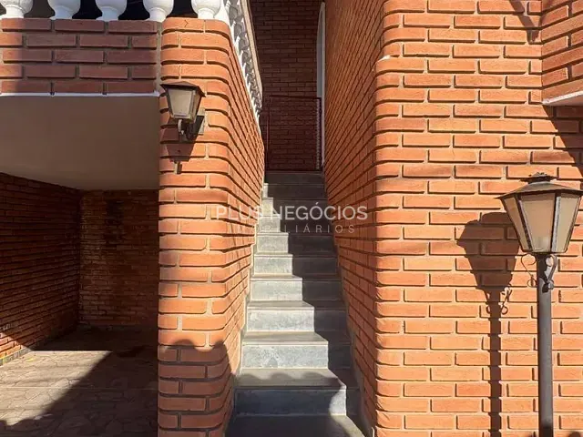 Sobrado com 300m² 3 quartos e 2 banheiros, para alugar, no bairro Jardim Emília em Sorocaba